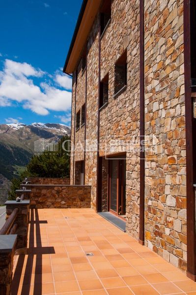 Foto 3790f51b-ec49-4285-9c11-daed57d2f0da. Casa adossada amb calefacció aparcament a El Forn-Prats-Meritxell Canillo