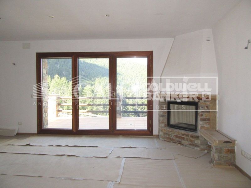 Foto 684b046b-8eb6-468a-a1d7-282e2cc68787. Casa adossada amb calefacció aparcament a El Forn-Prats-Meritxell Canillo