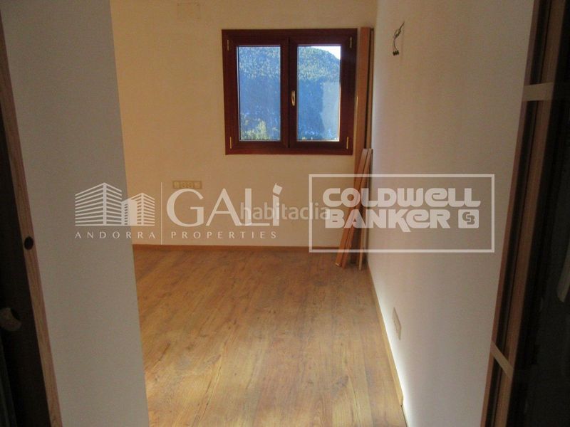Foto b9981671-4b43-425e-870b-59a5ac6fe3f7. Casa adossada amb calefacció aparcament a El Forn-Prats-Meritxell Canillo