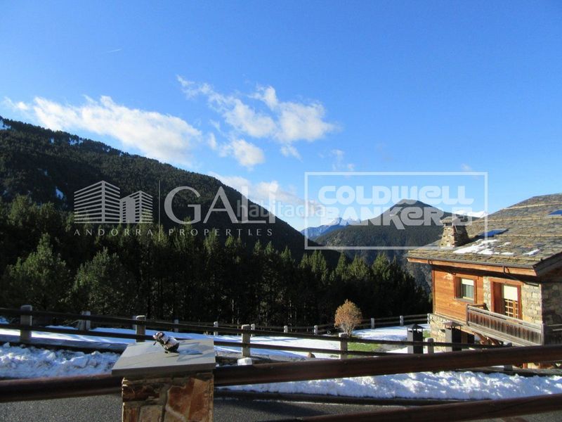 Foto cc638283-0154-4121-9709-f4e941c03e0c. Casa adossada amb calefacció aparcament a El Forn-Prats-Meritxell Canillo