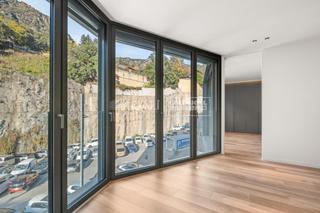 Appartement  Avenida meritxell. Piso de obra nueva para estrenar en avenida meritxell con acabad