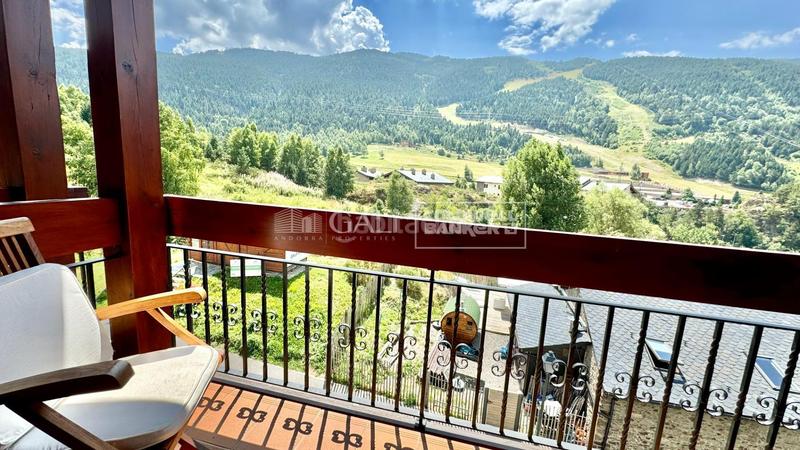 Foto 2e2451a5-3edd-4af0-bfe6-b2fdad25221a. Attico con riscaldamento parcheggio in El Tarter Canillo