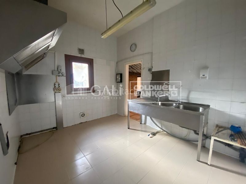 Foto 8e2f77c8-f30f-4c86-a29f-bb5a6fb8ef8c. Lloguer local comercial a L´Aldosa-Ransol Canillo