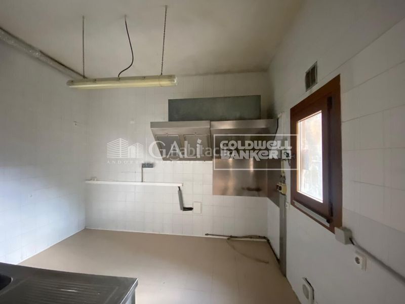 Foto cd7dd418-2469-47ce-903f-741b2522b870. Lloguer local comercial a L´Aldosa-Ransol Canillo