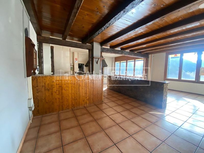 Foto f3424c31-d5d7-409a-9b40-73c201761694. Lloguer local comercial a L´Aldosa-Ransol Canillo