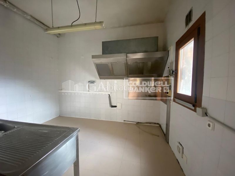 Foto ff330420-414a-4987-9e14-37a9f595b607. Lloguer local comercial a L´Aldosa-Ransol Canillo