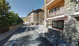 Local Comercial a El Tarter. Amplio local comercial en venta