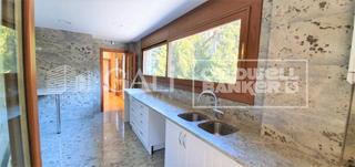 Lloguer Xalet  Carrer les canals. Chalet para alquilar en una de las mejores zonas residenciales d