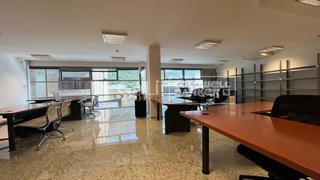 Location Bureau  Carrer doctor molines. Despacho céntrico en andorra la vella