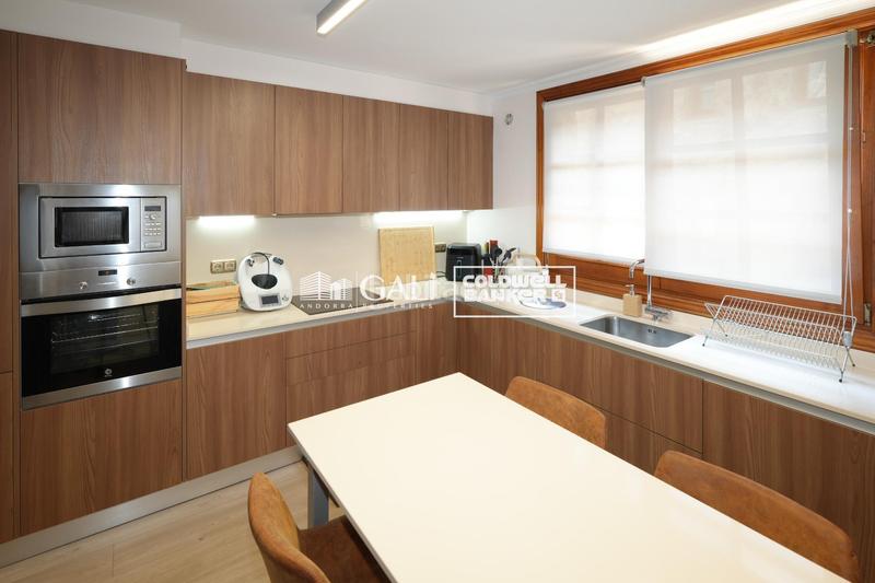 Foto 46eb4ee9-6154-4836-b158-3a21cfce4971. Appartamento con riscaldamento parcheggio in Sispony La Massana
