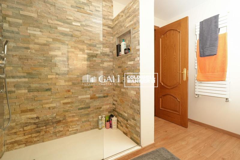 Foto d8fc53ec-8b3b-436f-b3bb-250504163827. Appartamento con riscaldamento parcheggio in Sispony La Massana