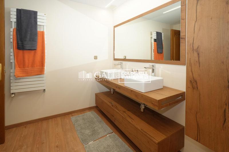 Foto f42541af-3e77-498d-9bc3-3181f3cb6856. Appartamento con riscaldamento parcheggio in Sispony La Massana