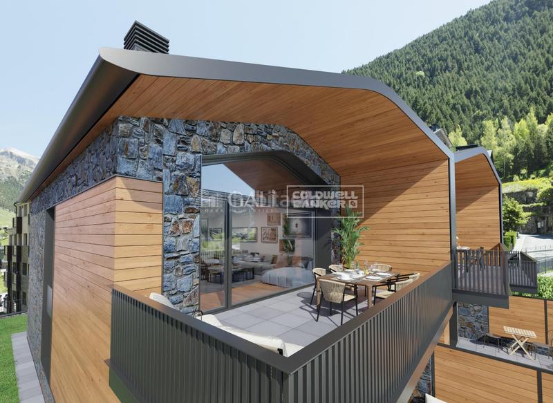 Foto c12b805e-64f4-4be7-b805-dfc73d53692d. Casa adossada amb aparcament a Soldeu-Incles Canillo