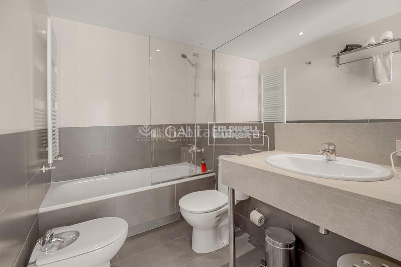 Foto 6d5c1bba-2523-4aaa-9e76-0a8e8ad0ce42. Pis amb calefacció aparcament a L´Aldosa-Ransol Canillo