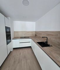 Location Appartement à Calle mirador d'encamp 15. Piso a estrenar de tres habitaciones, dos baños, safareig y con