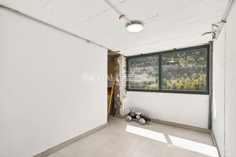 Foto 7f1c8221-d29d-44e6-a0b5-e609abcba9d0. Planta baixa amb calefacció aparcament a L´Aldosa-Ransol Canillo