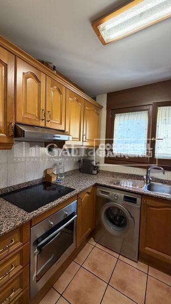 Foto b3d5ff08-a054-404a-bca4-a6e993882e48. Pis amb calefacció aparcament a Encamp Encamp