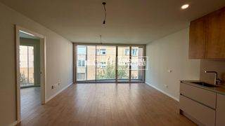 Affitto Appartamento in Calle fiter i rossell 35. Piso de obra nueva a estrenar con 2 habitaciones zona hospital e