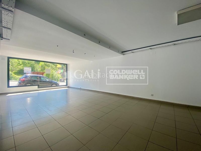 Foto 4060eb34-f487-445e-90fc-4035bde0fbb8. Lloguer local comercial a El Tarter Canillo