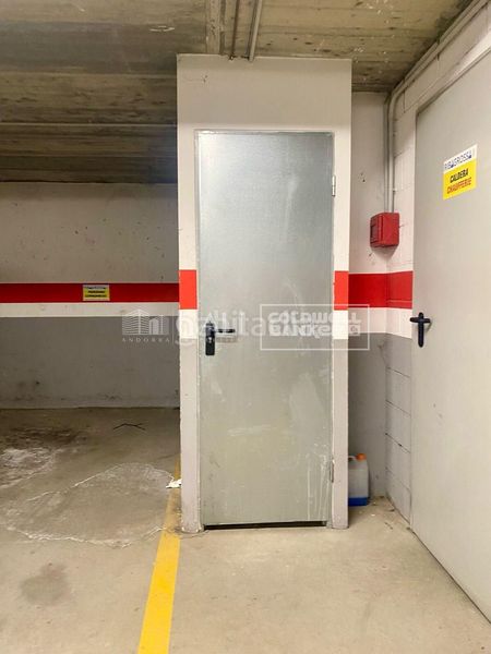 Foto 2249f7f7-3bb2-470a-bce6-e0613edf7151. Pis amb aparcament a El Forn-Prats-Meritxell Canillo
