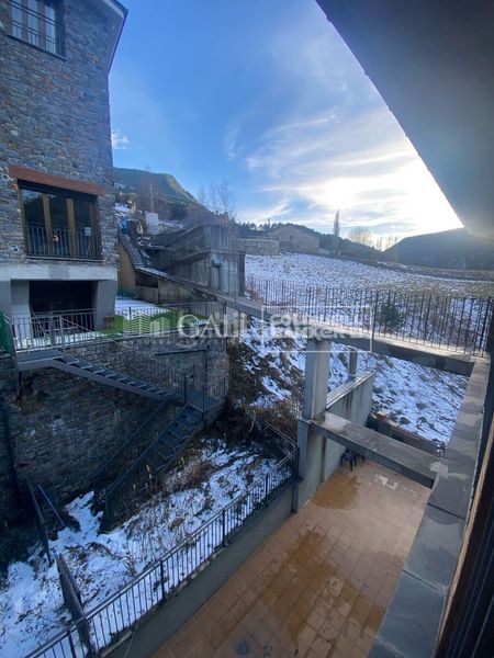 Foto 9ca4cd2a-4587-43d0-9113-3c5e4cb65c7c. Pis amb aparcament a El Forn-Prats-Meritxell Canillo