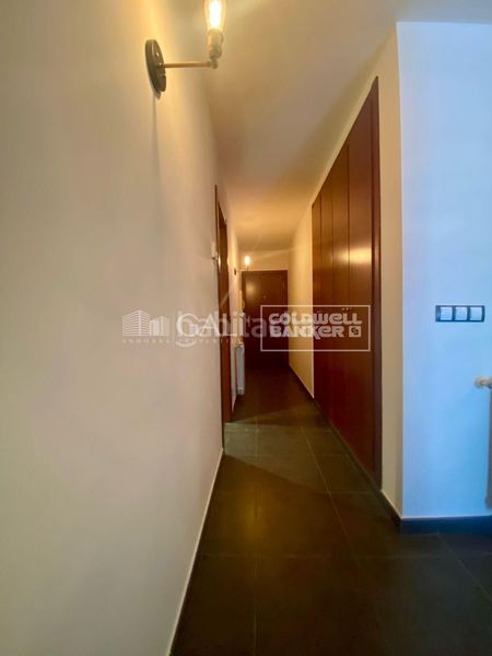 Foto b29f2694-5d06-4d7c-9b78-a62c89bf9b3a. Pis amb aparcament a El Forn-Prats-Meritxell Canillo