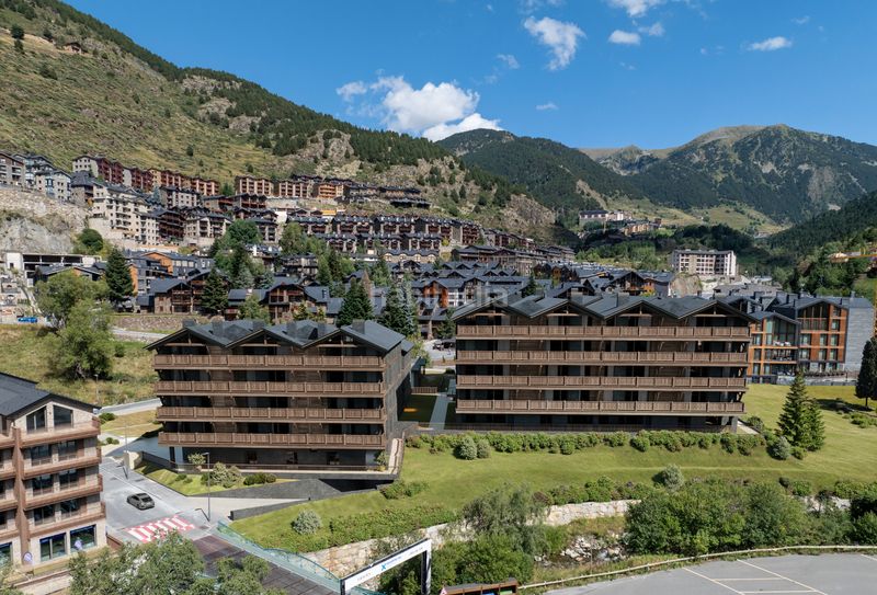 Foto 57441446-2c2b-4665-a54a-afe15fefd654. Piso 167m<sup>2</sup> en camí pont dEl Tarter 5 obra nueva de lujo a pie de pistas de grandvalira en Canillo