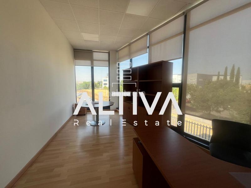 Foto a5b3288d-d79c-455c-8aea-a7a2440267f6. Industrial building in La Garena Alcalá de Henares