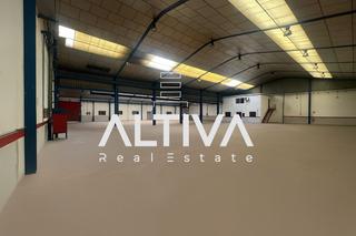 Fabrikhalle in Rivas Futura