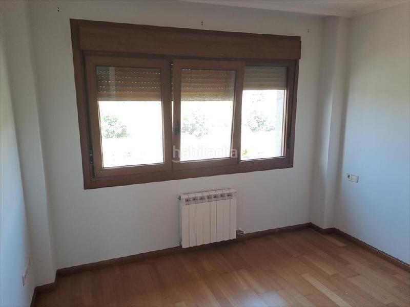 Foto 04ab0150-6c93-4e8a-a2aa-e2acf6a9f698. Casa adossada a anxos (os)-carril 61 a O Carril Vilagarcía de Arousa