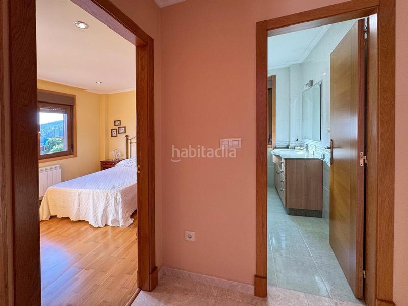 Foto 2cc4c7b3-5ca4-45a0-b72f-01053573deb0. Casa amb calefacció aparcament piscina a Campo Lameiro