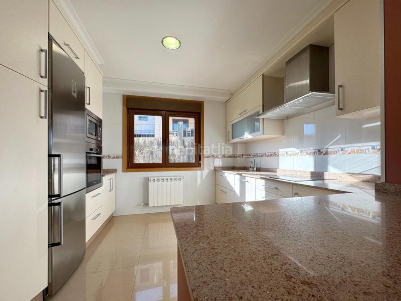 Foto 3de2f879-e114-4b11-bbc9-5ce1ad6d4d79. Casa amb calefacció aparcament piscina a Campo Lameiro