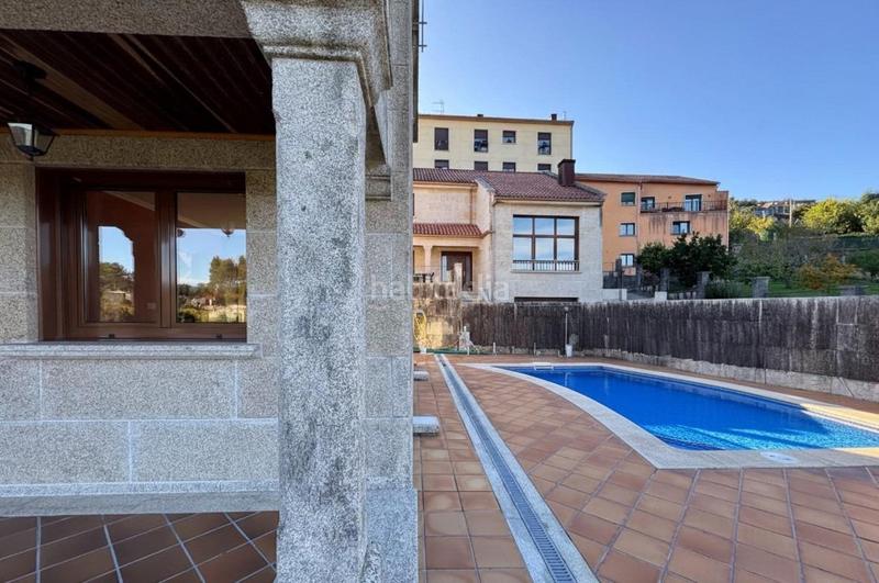 Foto 82274be2-4c50-4cc3-a97e-f6e6471e09d0. Casa amb calefacció aparcament piscina a Campo Lameiro