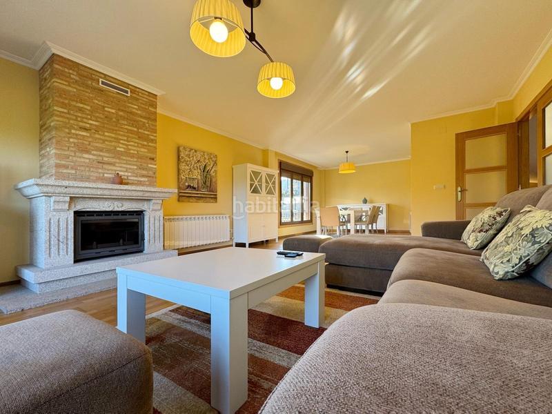 Foto d11785a6-bf80-4fb1-af65-8bc1b3b07400. Casa amb calefacció aparcament piscina a Campo Lameiro