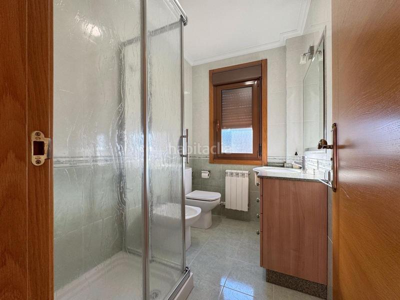 Foto d56eab18-5393-4614-9cf9-88d12ba88917. Casa amb calefacció aparcament piscina a Campo Lameiro