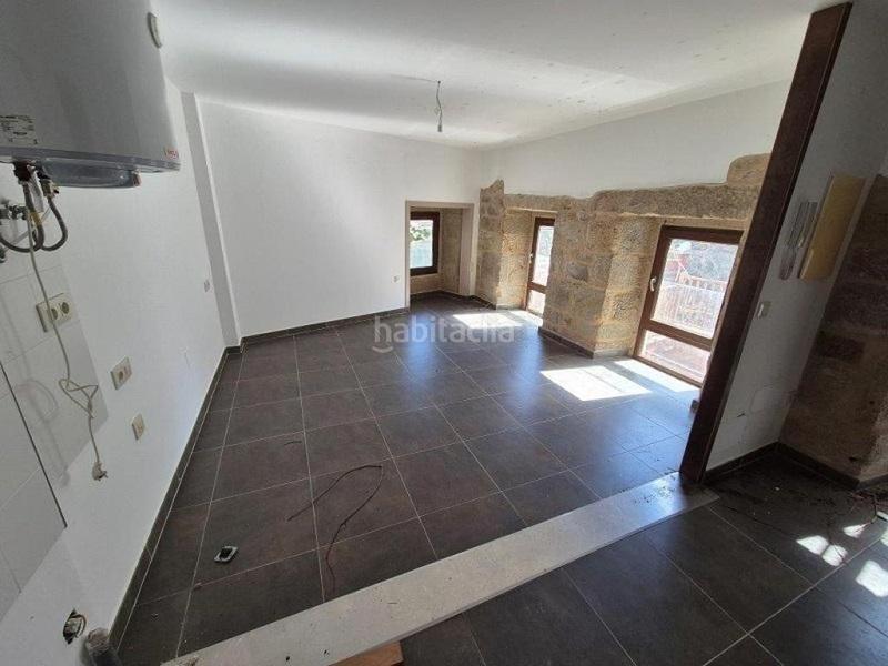 Foto 02da91ea-395c-4cab-92ea-bff9a1ef441e. Pis a calle calle fuente de zeta a Baiona