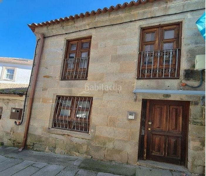 Foto 14abe7fb-894c-4cb5-b5ca-70b39cb9fefb. Pis a calle calle fuente de zeta a Baiona