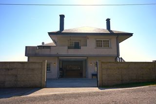 Maison à Bolos (os)-lagartons 16. Imagina vivir rodeado de naturaleza, con vistas panorámicas y un