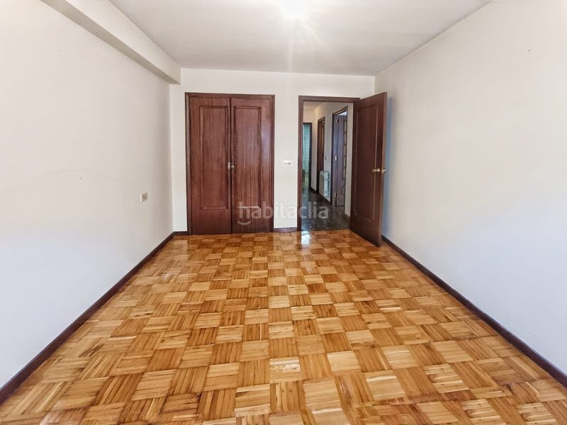Foto fae5a739-5327-480c-870d-4a91f3c97874. Pis a calle santa clara 23 a Zona de Plaza de Barcelos Pontevedra