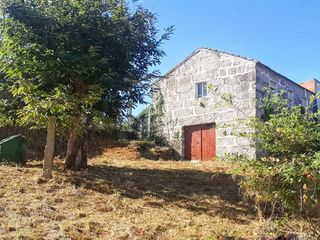 Casa a Lugar vigario-cerponzons 6. Casa rústica para reforma integral a 5 minutos de pontevedra