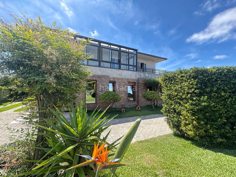 Foto 1be716fc-eabd-420c-a186-173e98f65e2a. Casa amb calefacció piscina a Lalín