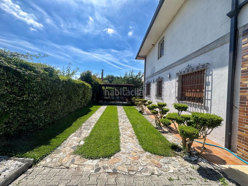 Foto efcf94f7-7b7b-4758-8c23-2af0a24fa6d3. Casa amb calefacció piscina a Lalín