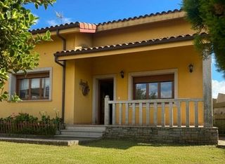 Haus  Carballude-donsion 36. Espacio, tranquilidad y calidad de vida a solo 5 minutos de lalí