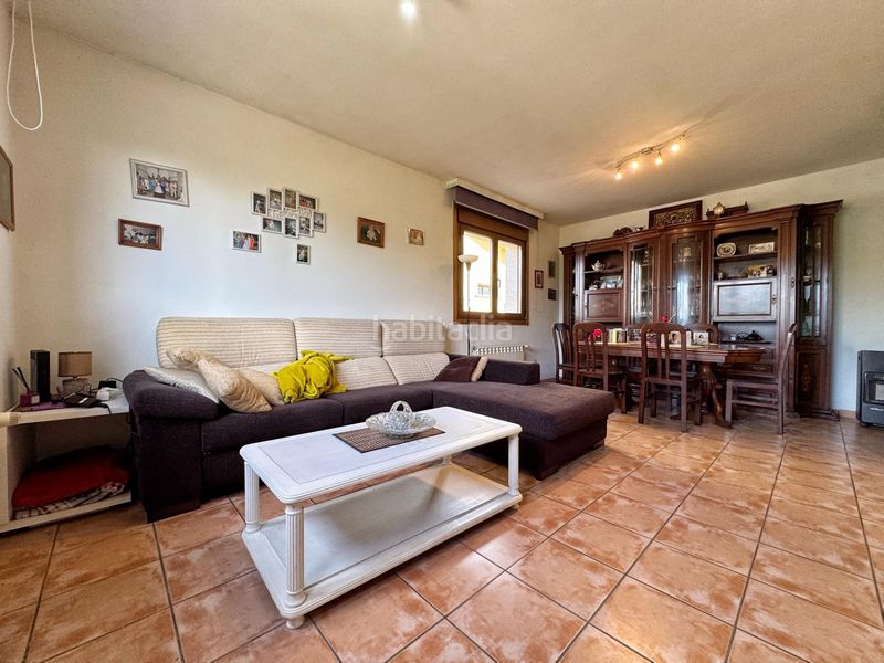 Foto b605dbb1-423c-4ab7-86c3-1311344aee8a. Casa en carballude-donsion 36 espacio, tranquilidad y calidad de vida a solo 5 minutos . en Lalín