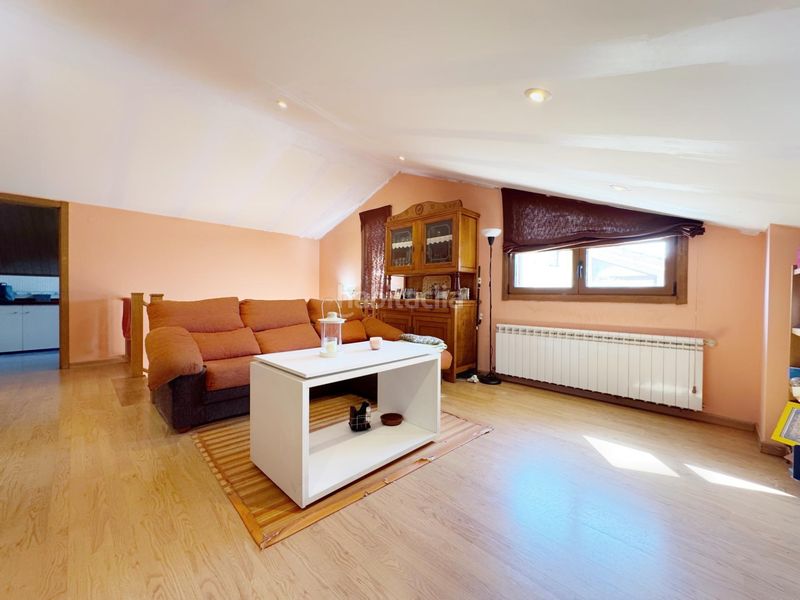 Foto db064f86-3905-454d-a823-b182265c5582. Casa en carballude-donsion 36 espacio, tranquilidad y calidad de vida a solo 5 minutos . en Lalín