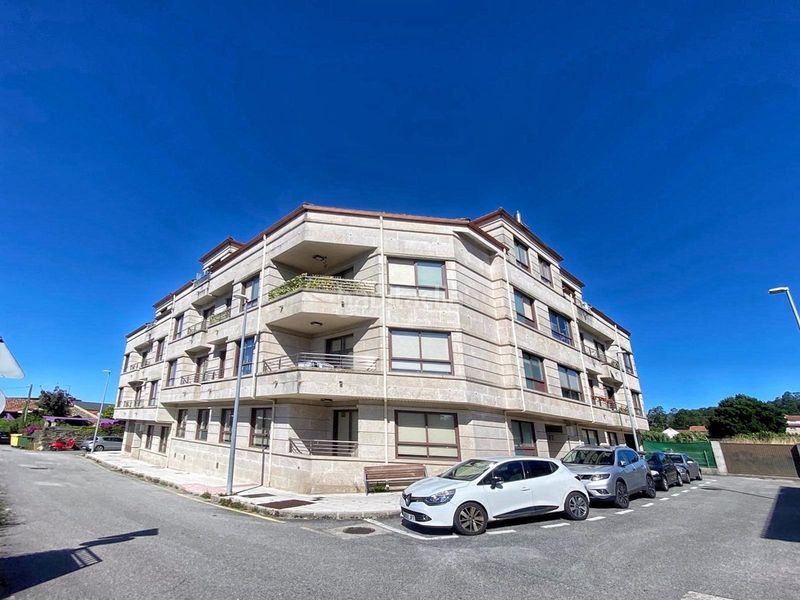Foto c1861a60-9259-4174-ba87-74afb913f393. Ático en porteliña-s salvador 13 espacio, luz y vistas a pontevedra desde la planta más alta. en Poio