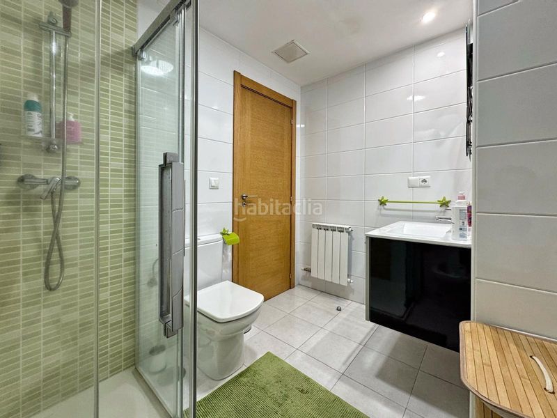 Foto c5766f06-8851-4799-8d7a-9ed22eac3b33. Ático en porteliña-s salvador 13 espacio, luz y vistas a pontevedra desde la planta más alta. en Poio
