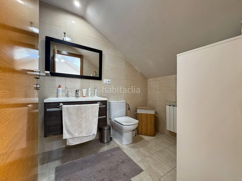 Foto f86bca84-b4af-4658-a6f8-e55b351d1978. Ático en porteliña-s salvador 13 espacio, luz y vistas a pontevedra desde la planta más alta. en Poio