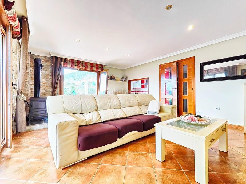 Foto b180a8dc-1d15-4d02-9c25-5fe6266a1a8b. Casa a lugar freixeiro-dorron 19 a Dorrón Sanxenxo