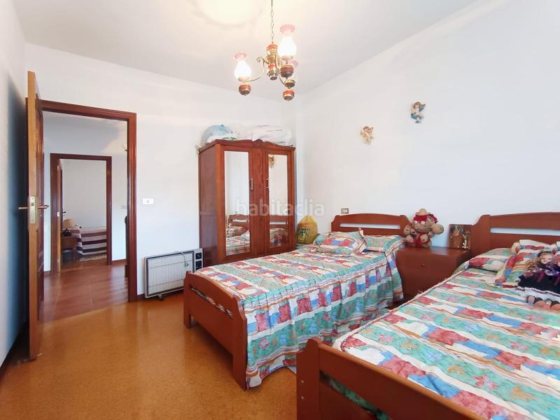 Foto 040952c1-7f52-4da2-8d4c-1affc99d65a6. Chalet with heating parking in Mondariz